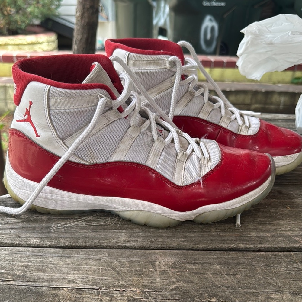 Nike Jordan 11 (Used)